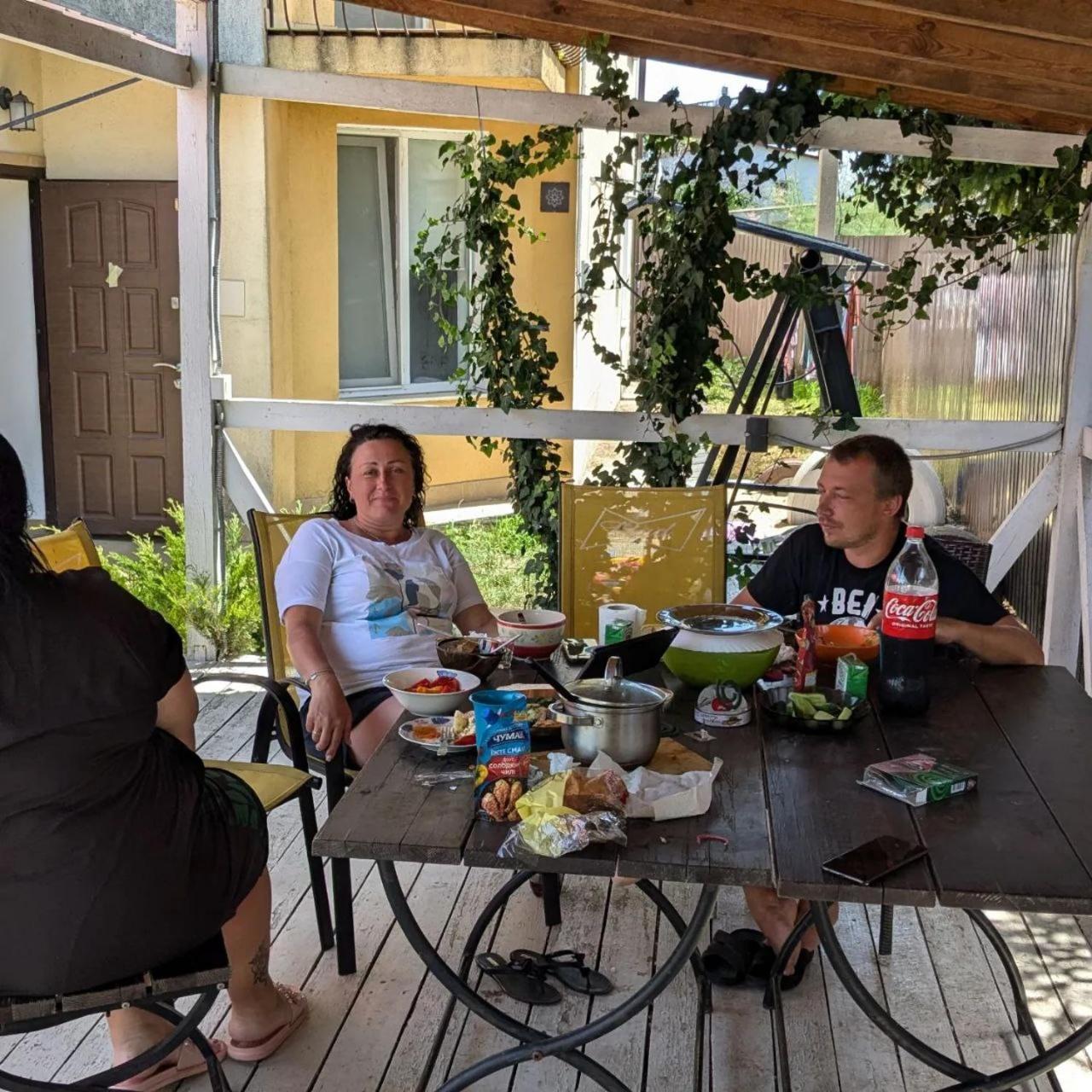Guest House Dacha 카롤리노 부하즈 외부 사진