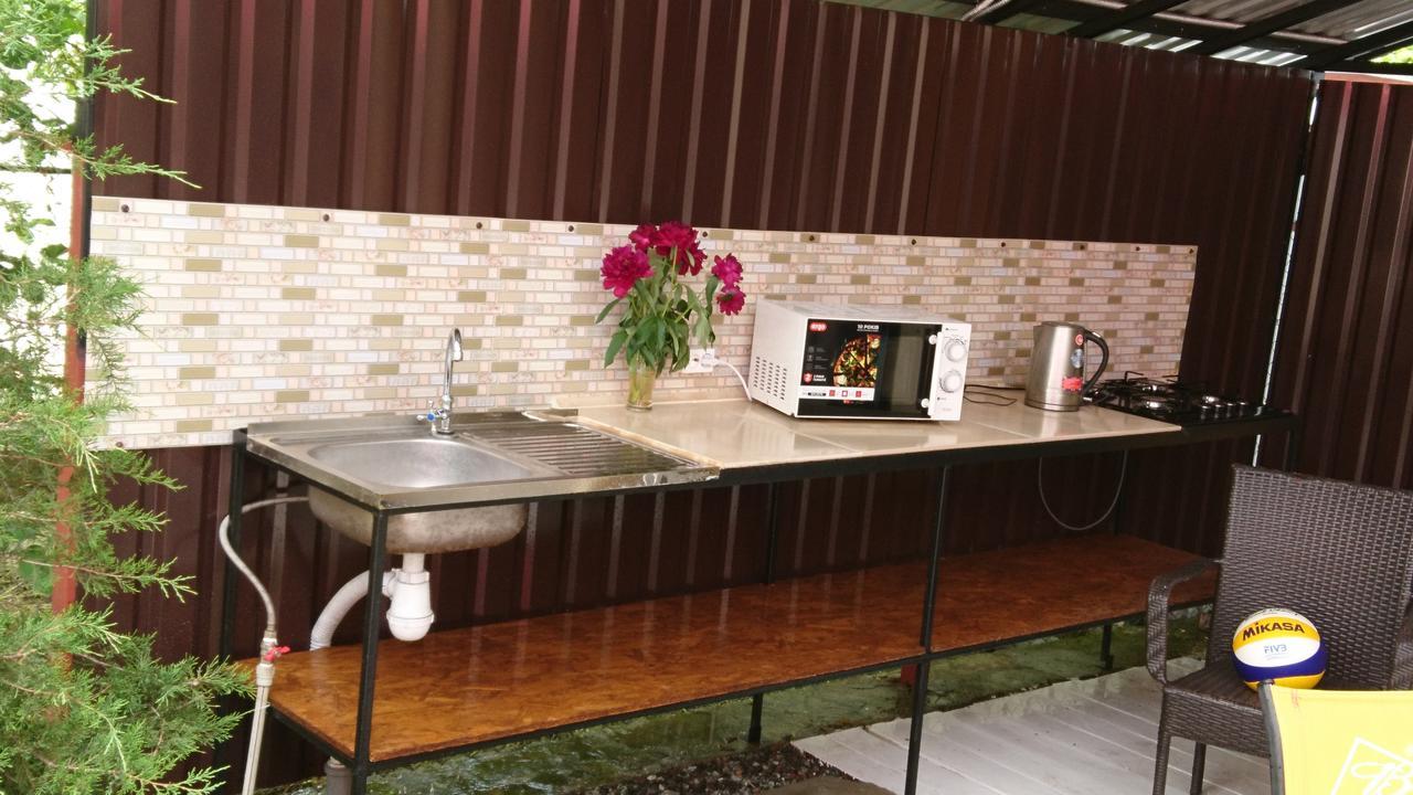 Guest House Dacha 카롤리노 부하즈 외부 사진