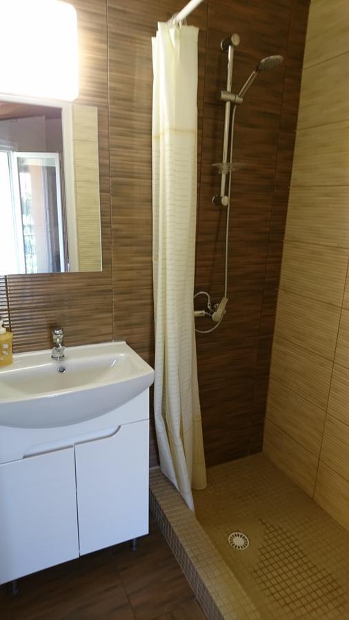 Guest House Dacha 카롤리노 부하즈 외부 사진