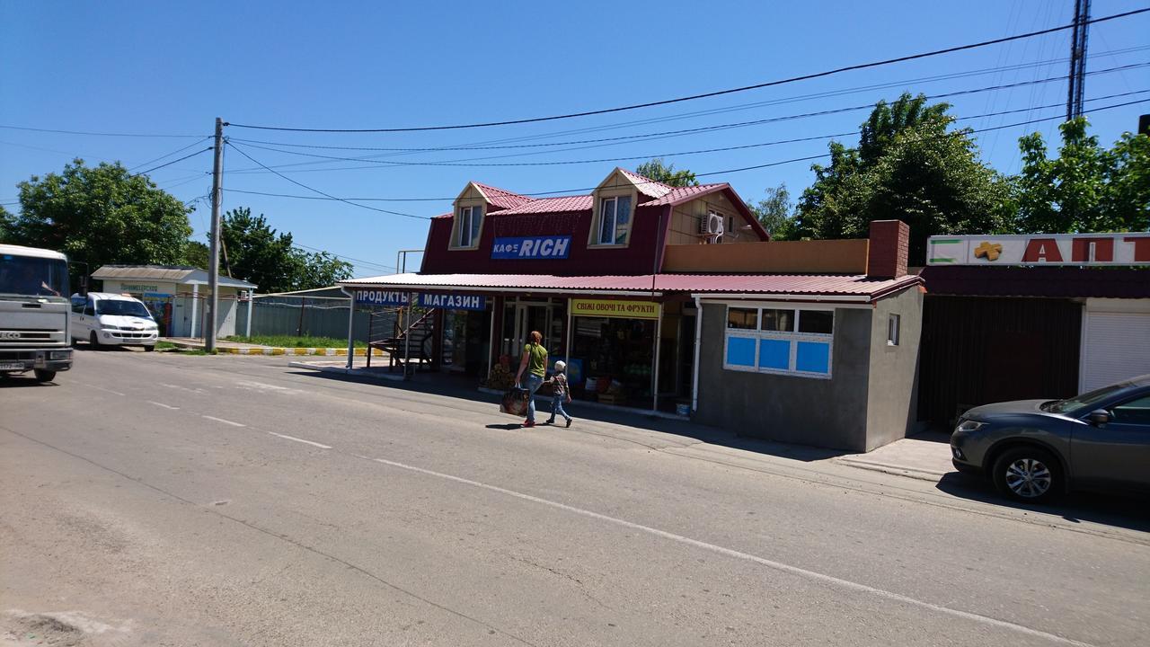 Guest House Dacha 카롤리노 부하즈 외부 사진