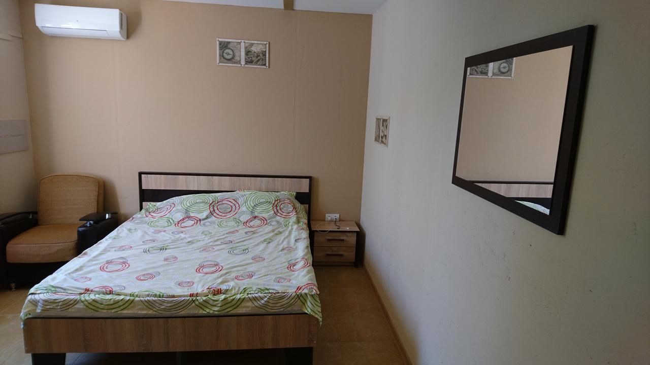 Guest House Dacha 카롤리노 부하즈 외부 사진