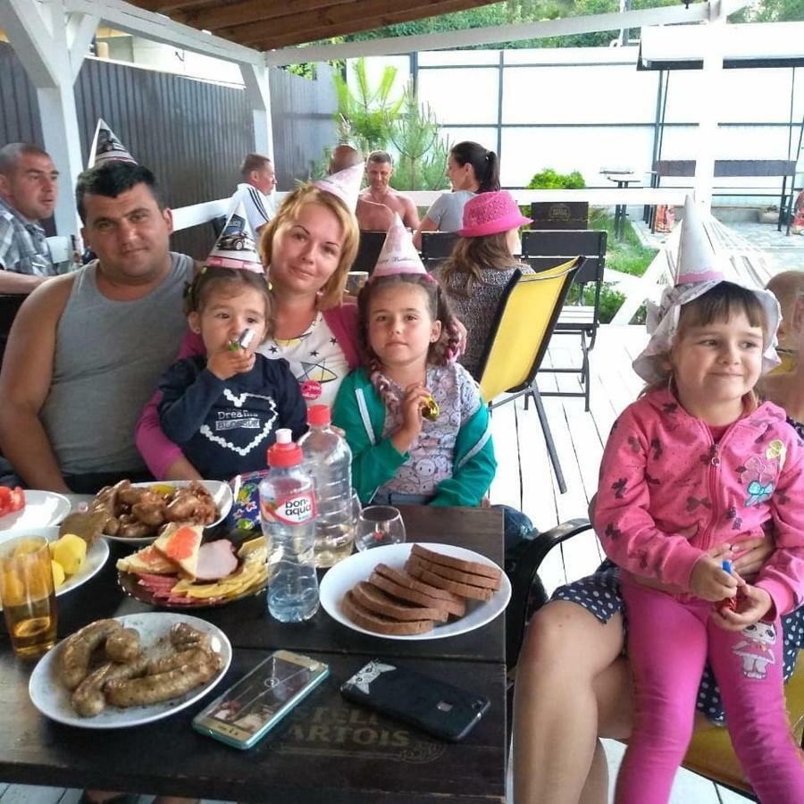Guest House Dacha 카롤리노 부하즈 외부 사진